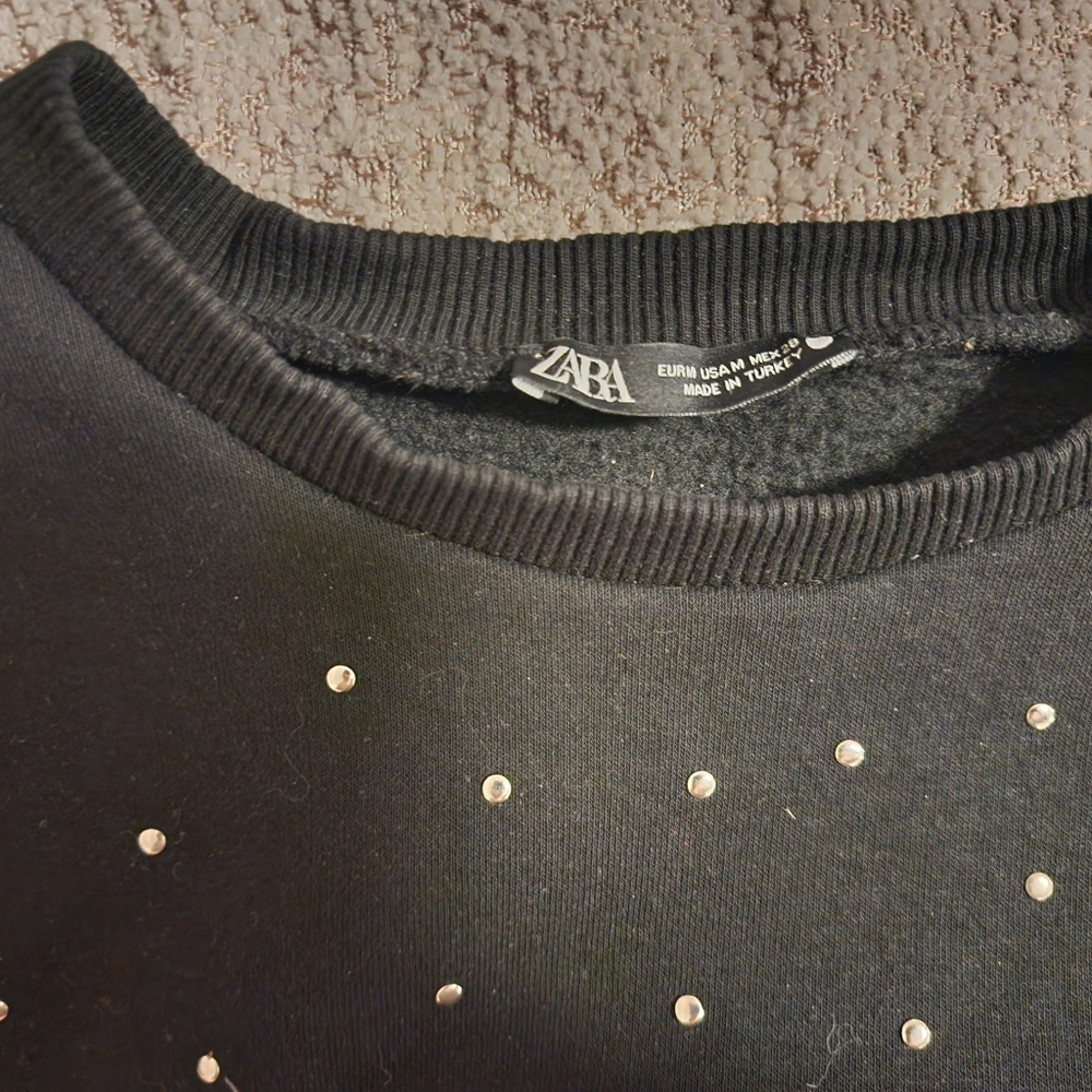 Sweater - Picture 2 of 2